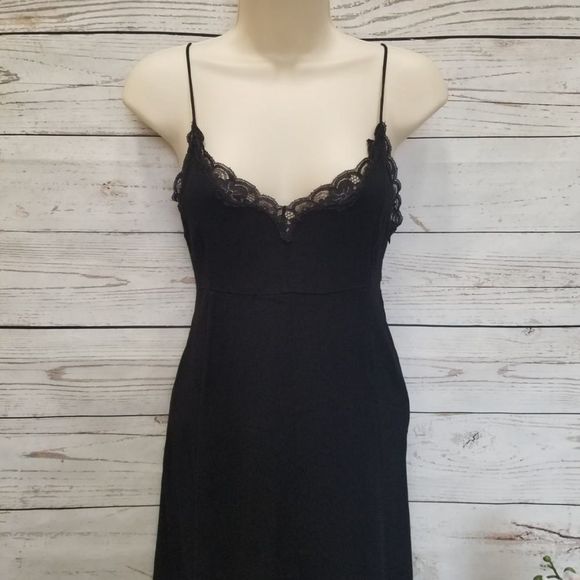 Wilfred Aritzia Black Lace Slip Leibnez Dress - Picture 4 of 7